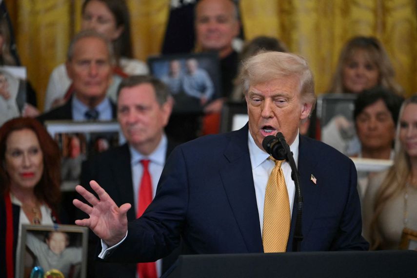 El presidente de Estados Unidos Donald J. Trump habla en la Casa Blanca tras la firma de la ley contra el fentanilo y otras potentes sustancias.
