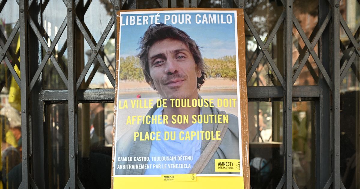 Protestan en Francia por ciudadano detenido por el régimen de Maduro: “¡Liberen a Camilo!”