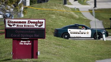 Entrada al instituto Marjory Stoneman Douglas, en Parkland, Florida.