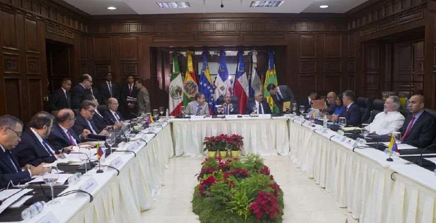 La Mesa de la Unidad Democrática se sentó con el régimen de Nicolás Maduro en República Dominicana para conseguir una salida a la crisis económica y política que vive el país. 