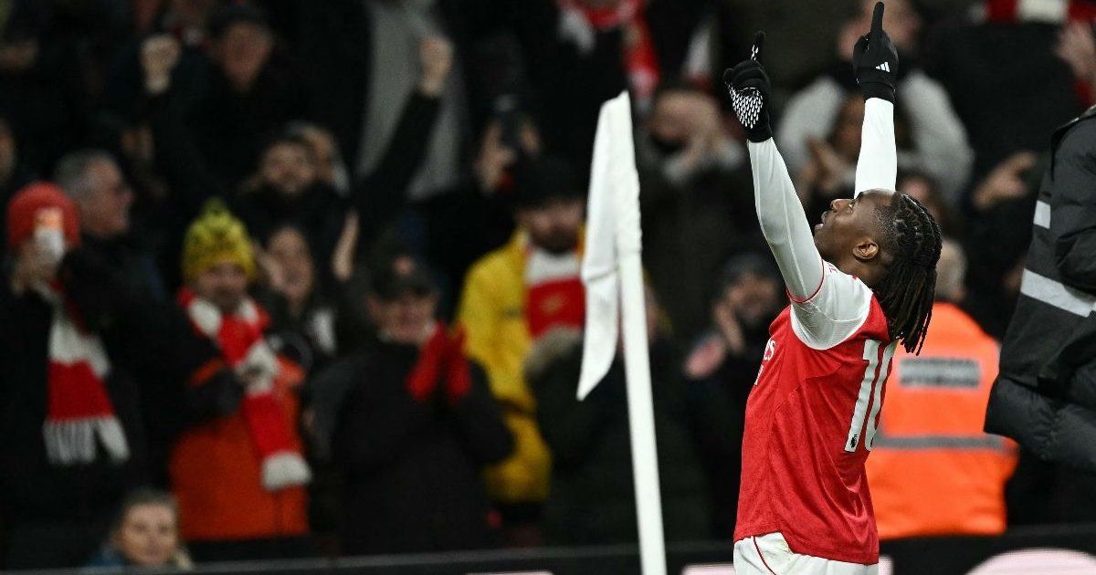 Arsenal se refuerza en la punta de la Premier tras triunfo en el derbi contra el Tottenham