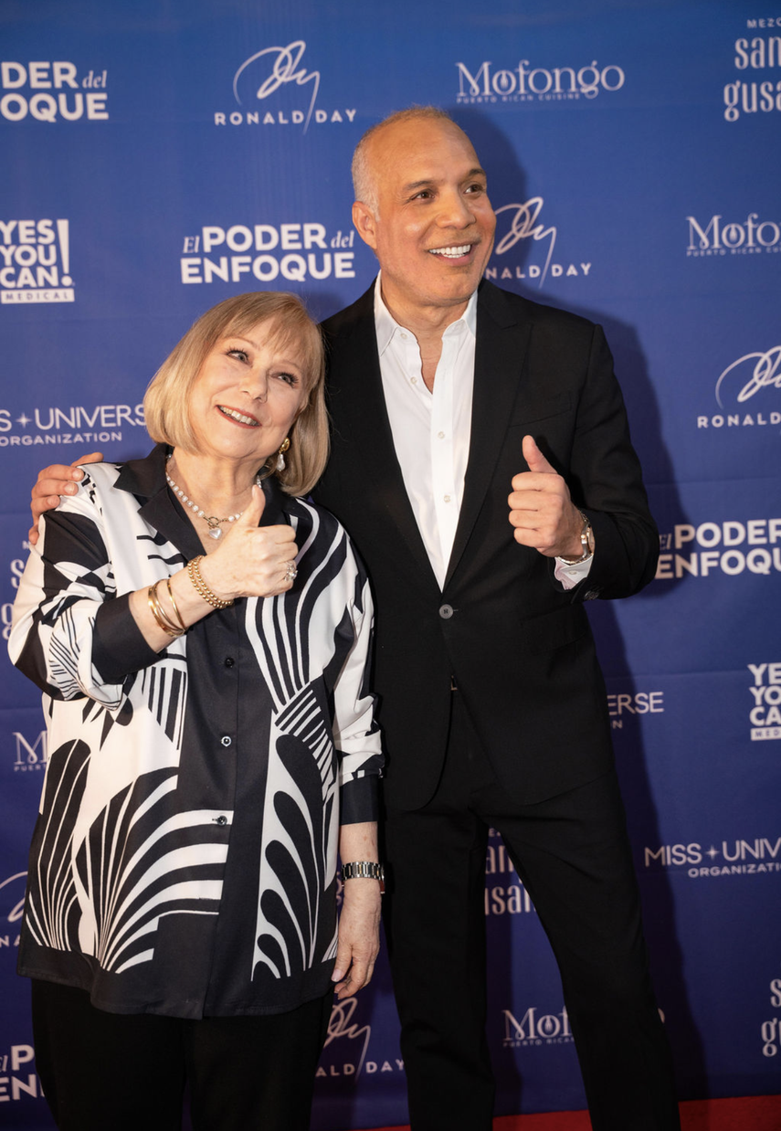 Dos generaciones, una misma pasión por la comunicación: Cristina Saralegui se convirtió en la madrina oficial del libro.