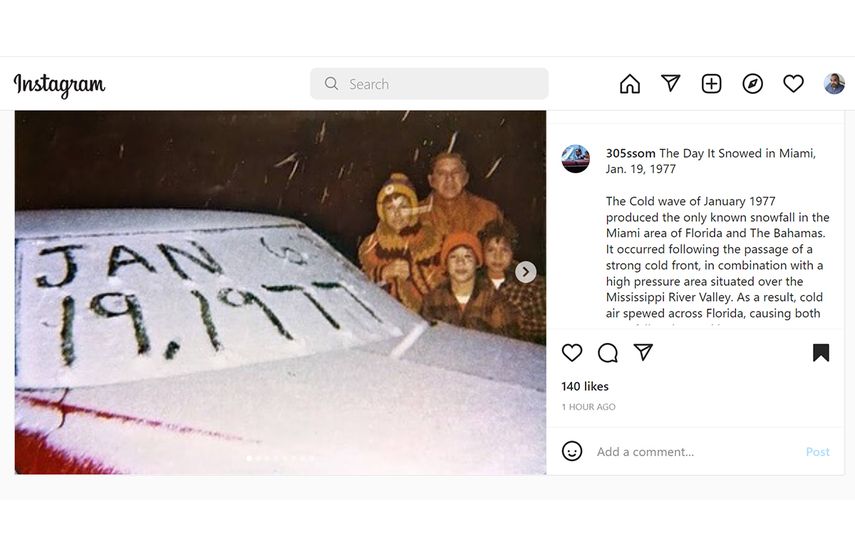 Esta imagen, publicada por 305ssom en Instagram, recoge el cúmulo de nieve en un automóvil en Miami.