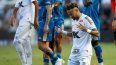 El delantero #10 de Santos, Neymar, ora al final del partido de fútbol Brasileirao Serie A entre Santos y Cruzeiro en el estadio Urbano Caldeira en Santos, estado de Sao Paulo, Brasil, el 7 de diciembre de 2025. El delantero #10 de Santos, Neymar, ora al final del partido de fútbol Brasileirao Serie A entre Santos y Cruzeiro en el estadio Urbano Caldeira en Santos, estado de Sao Paulo, Brasil, el 7 de diciembre de 2025.