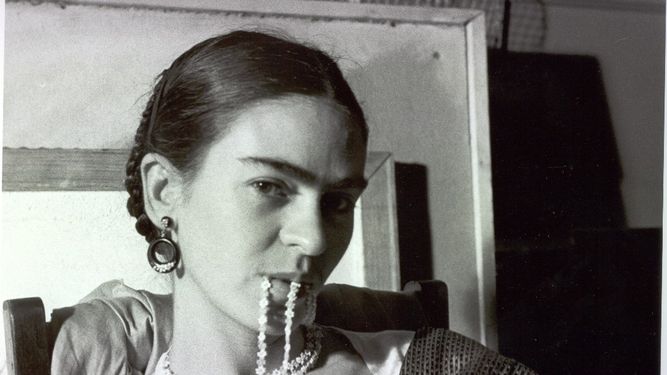 Fotografía de la artista Frida Kahlo.