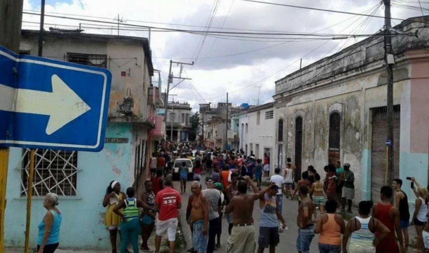 Protestas en&nbsp;la Calzada de Diez de Octubre, en La Habana, que no fue cubierta por los medios oficiales.&nbsp;