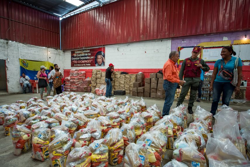 Los alimentos serán distribuidos a la población venezolana mediante los Comité Locales de Abastecimiento y Distribución, mejor conocido como CLAP.