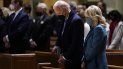 Biden, junto a su esposa, Jill, acude a misa católica en la Catedral de San Mateo Apóstol, en Washington DC, horas antes de la toma de posesión. Biden, junto a su esposa, Jill, acude a misa católica en la Catedral de San Mateo Apóstol, en Washington DC, horas antes de la toma de posesión.