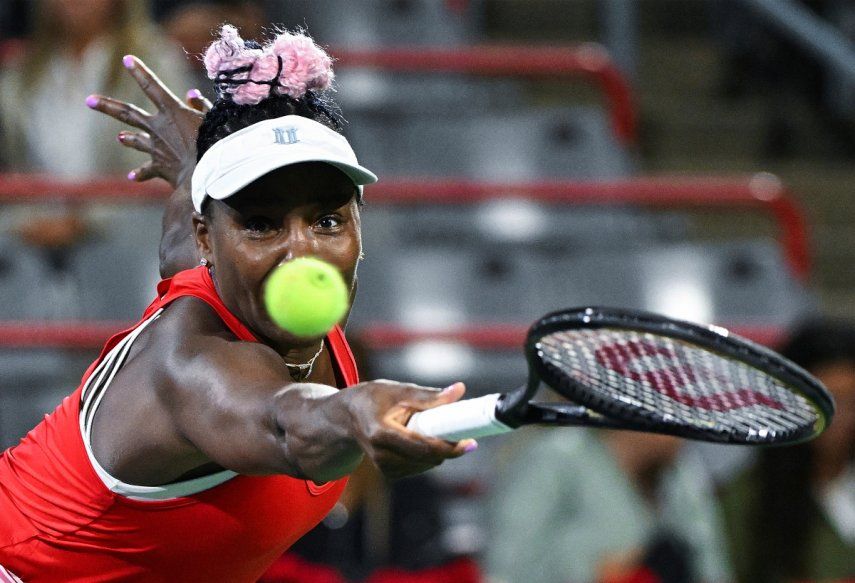 Venus Williams durante su partido contra Madison Keys en la primera ronda del Abierto de Montreal, el lunes 7 de agosto de 2023.&nbsp;