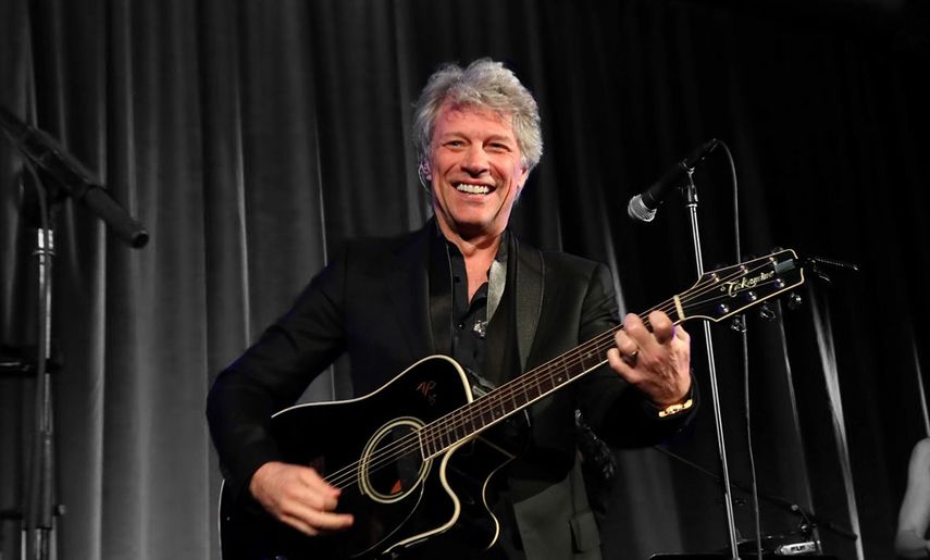 La banda de rock que ha liderado el cantante durante más de 35 años, Bon Jovi, acaba de anunciar nuevos conciertos para 2019 de su gira This house is not for sale.