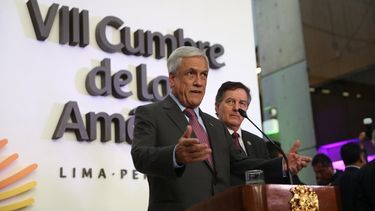 El presidente de Chile, Sebastián&nbsp;Piñera, ofrece una rueda de prensa durante la VIII Cumbre de las Américas, en Lima, Perú.&nbsp;