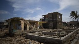 Vista de la devastación dejada por el huracán Irma en Cojímar, al este de La Habana.