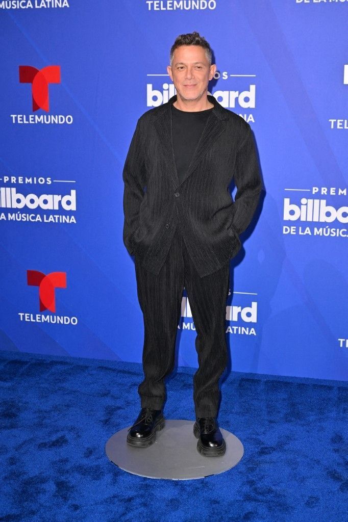 Alejandro Sanz asiste a los Premios Latin Billboard 2024 en The Mediapro Studio el 17 de octubre de 2024 en Medley, Florida.