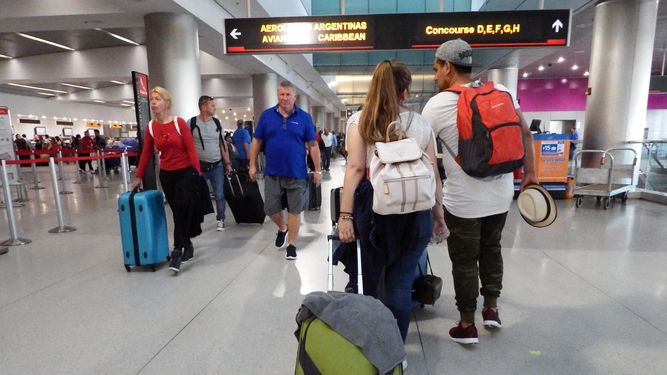 Miami International Airport figura entre los más concurridos del país y el mundo.