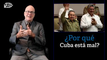 el debilitamiento y derrumbe de un regimen