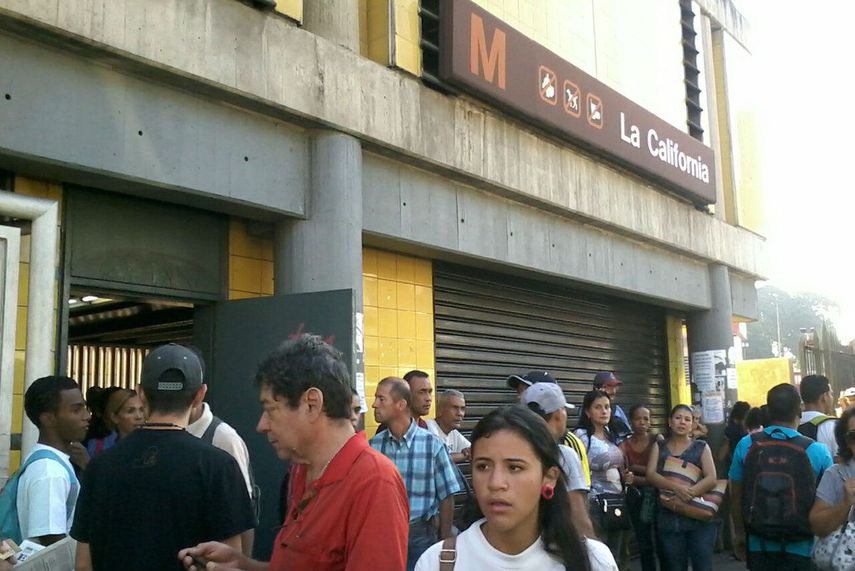 No es la primera vez que la empresa pública de transporte cierra temporalmente varias estaciones, ante la convocatoria de una marcha opositora