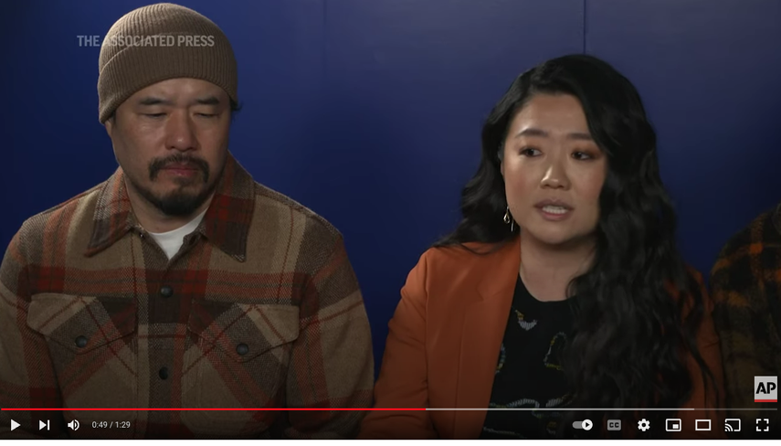 Durante el estreno en el Festival de Cine de Sundance de la película Shortcomings”, la actriz Sherry Cola habla sobre el tiroteo en Monterey Park, California.&nbsp;