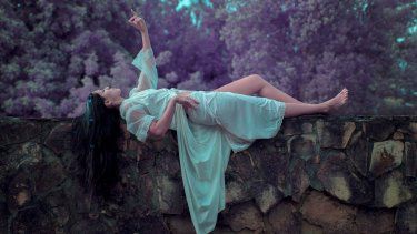 La cantautora Musiana en un fotograma de su sencillo Morfa.