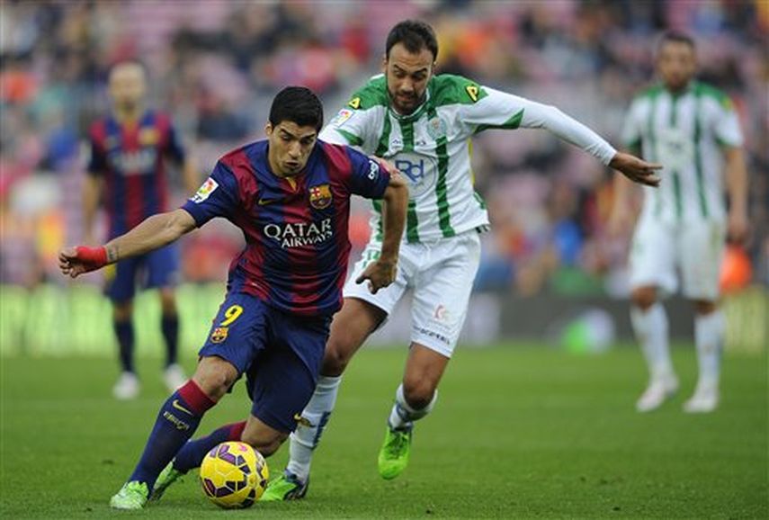 Luis Suárez marcó su primer gol en la victoria de los azulgrana. (AP)