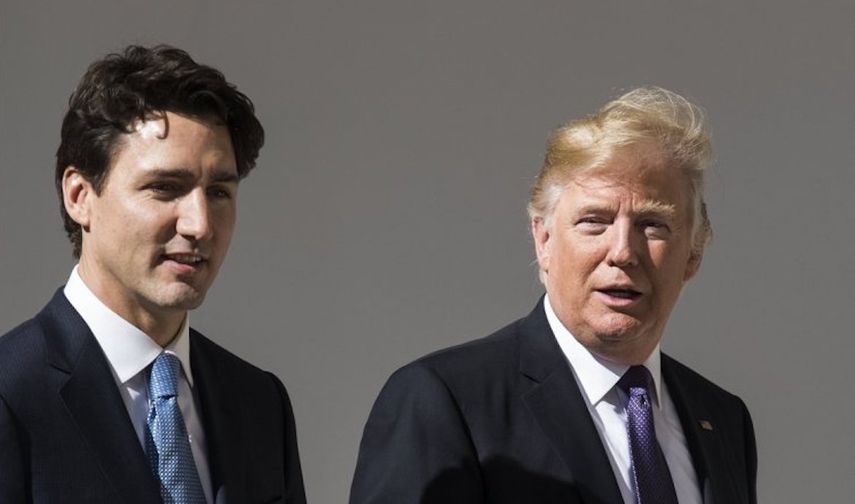 Imagen de archivo del primer ministro de Canadá, Justin Trudeau (izq.) junto al presidente de EEUU, Donald Trump, en la Casa Blanca, en febrero de 2017.