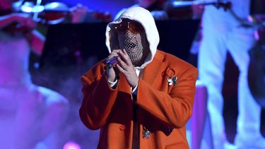 En esta foto del 14 de noviembre del 2019, Bad Bunny act&uacute;a en la 20 entrega anual de los Latin Grammy en Las Vegas.&nbsp;