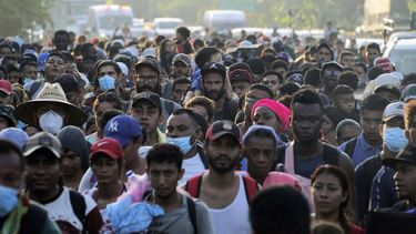 Embajador de EEUU en México acusa a líderes de caravana migrante&nbsp;