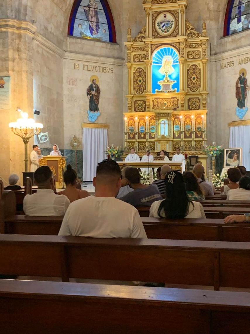 Misa en honor al centenario de Celia Cruz, en la iglesia Nuestra Señora de Caridad en Centro Habana, el 21 de octubre de 2025.&nbsp;