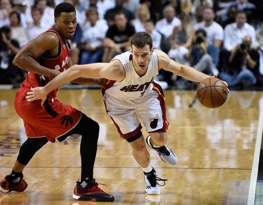 Goran Dragic explotó el viernes con 30 puntos para mantener con vida al Heat y obligar al séptimo y decisivo juego. (EFE)