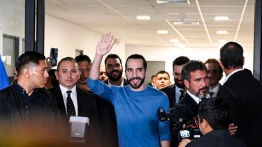 El presidente de El Salvador, Nayib Bukele, tras inscribir su candidatura electoral.&nbsp;