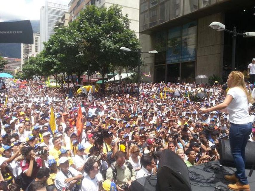 Lilian Tintori, esposa del preso político, Leopoldo López, anunció la manifestación pautada por el dirigente opositor para este sábado (CORTESIA) 