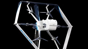 En esta fotograf&iacute;a sin fecha proporcionada por Amazon se muestra uno de los drones de la compa&ntilde;&iacute;a que ser&aacute;n utilizados para realizar las entregas a los clientes.&nbsp;