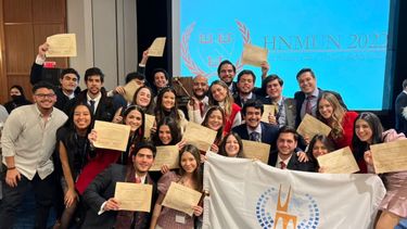 Estudiantes venezolanos de las universidades Metropolitana de Caracas (Unimet) y la Católica Andrés Bello (UCAB) fueron reconocidos por su destacada participación en un certamen de la Universidad de Harvard.