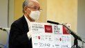 El abogado Kenji Utsunomiya, representante de un grupo anti-Juegos Olímpicos, muestra tableros con la cifra actual de firmas de un petitorio online en conferencia de prensa después de entregar al gobierno el petitorio por la cancelación de los Juegos Olímpicos y Paralímpicos de Tokio. En Tokio, viernes 14 de mayo de 2021. El abogado Kenji Utsunomiya, representante de un grupo anti-Juegos Olímpicos, muestra tableros con la cifra actual de firmas de un petitorio online en conferencia de prensa después de entregar al gobierno el petitorio por la cancelación de los Juegos Olímpicos y Paralímpicos de Tokio. En Tokio, viernes 14 de mayo de 2021.