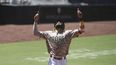 El dominicano Fernando Tatis Jr., de los Padres de San Diego, celebra luego de conectar un cuadrangular en la segunda entrada del juego ante los Diamondbacks de Arizona, el domingo 9 de agosto de 2020, en San Diego.&nbsp;