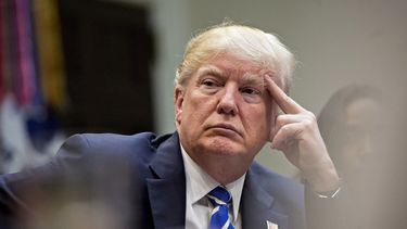 Donald Trump, presidente de los Estados Unidos, asiste a una reunión&nbsp;en la sala Roosvelt de la Casa Blanca, en Washington.