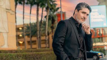 Sean Valadez, C.O.O. de ACA (Ayelet Corona Agency), se posiciona en menos de un año como líder en la nueva publicidad exterior de OOH Advertising.