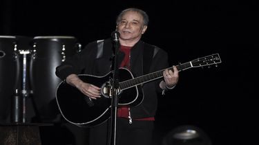 Paul Simon toca durante la última parada de su gira de conciertos de despedida Homeward Bound el 22 de septiembre de 2018 en Nueva York.&nbsp;