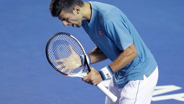 Djokovic se mostró enfadado con su propio juego en su derrota del jueves.