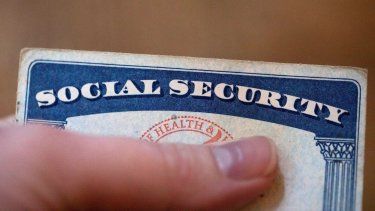 &nbsp;Una tarjeta de Seguridad Social.
