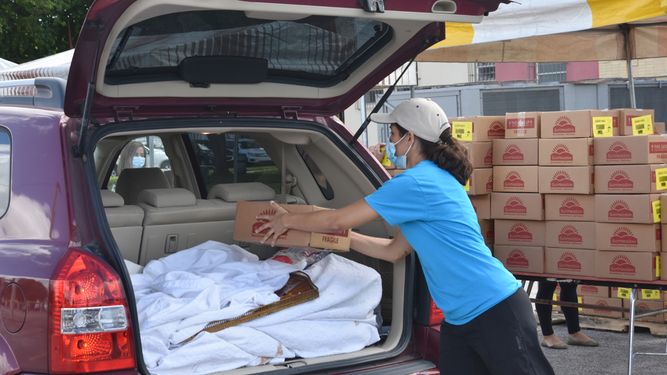 La entrega de alimentos en Miami-Dade ayuda a paliar las necesidades.