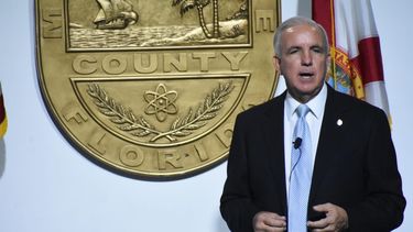 Alcalde de Miami-Dade, Carlos Giménez.