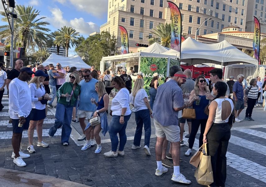 Asistentes disfrutan cada una de las propuestas de esta fiesta anual.