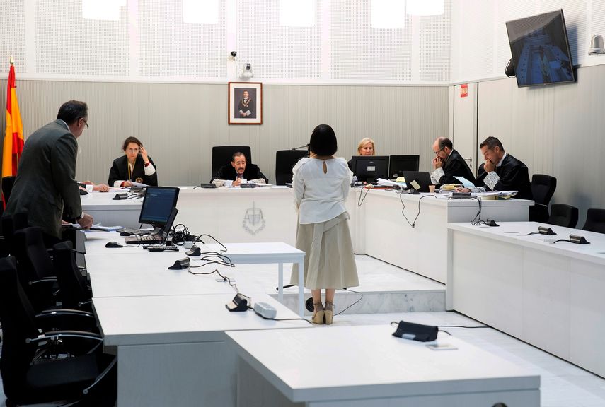 Hace unas semanas la sección tercera diera luz verde a entregar a Venezuela a Claudia Patricia Guillén&nbsp;(esposa de&nbsp;Adrián Velásquez Figueroa)&nbsp;quien recurrió la decisión alegando peligro para su vida.