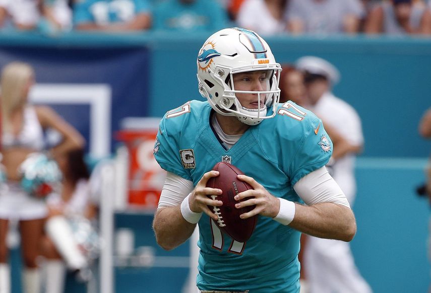 El mariscal de campo completó 64.2 por ciento de sus pases para 1.979 yardas, 17 anotaciones y nueve interceptaciones en 2018.