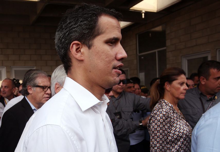 El presidente encargado Juan&nbsp;Guaidó, llega al puente internacional Tienditas este sábado, en Cúcuta.