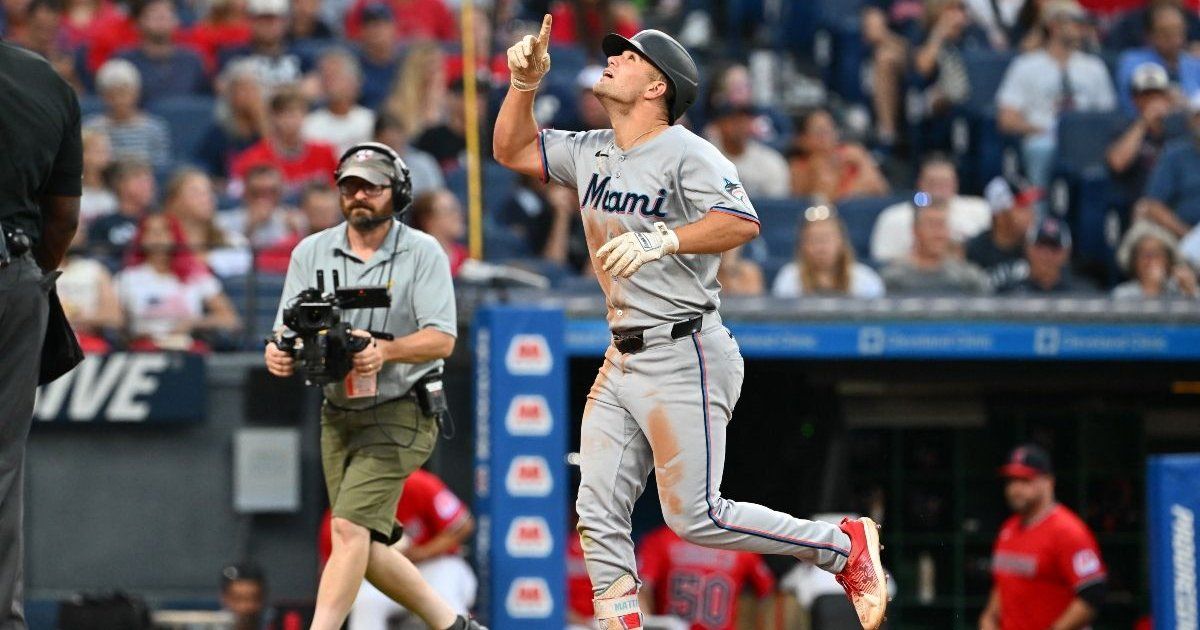 Novato de los Marlins iguala marca histórica de la franquicia