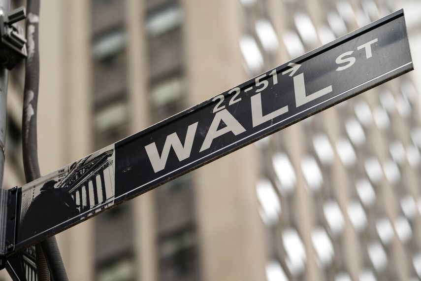 Indicación de la calle de Wall Street donde radica la Bolsa de Nueva York.