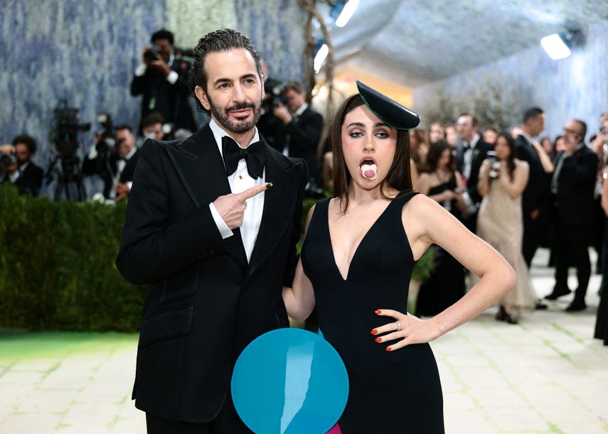 Marc Jacobs y Rachel Sennott asistieron a la Gala del Met de 2026, que celebra el Arte del Vestuario, en el Museo Metropolitano de Arte el 4 de mayo de 2026 en la ciudad de Nueva York.