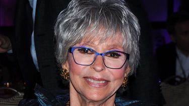 La veterana actriz puertorriqueña considera que hace falta que los hispanos ocupen más puestos de trabajo, tanto en el&nbsp;cine&nbsp;como en la televisión.