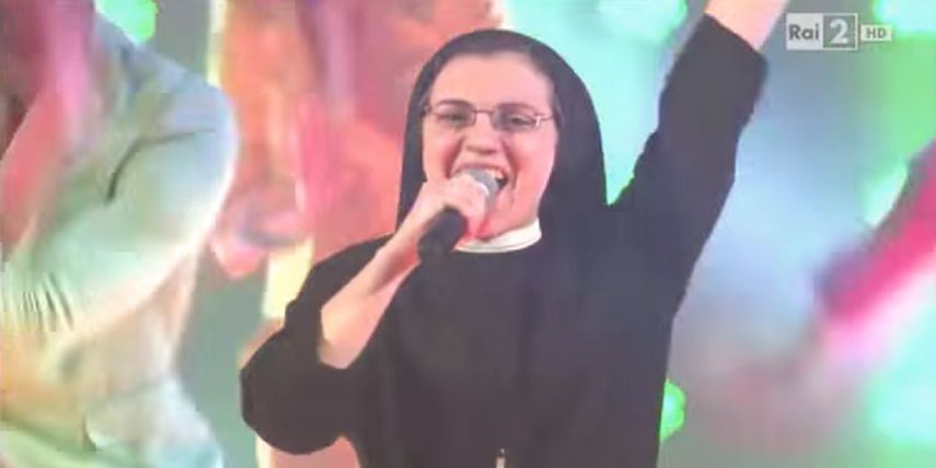 A lo largo del concurso, Scuccia interpretó temas como Livinon a Prayer, de Bon Jovi y Girls Just Want To Have Fun, de Cyndi Lauper (Captura Youtube)